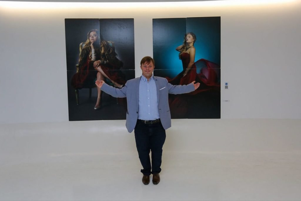 Museu da Inclusão recebe exposição sobre síndrome de Down