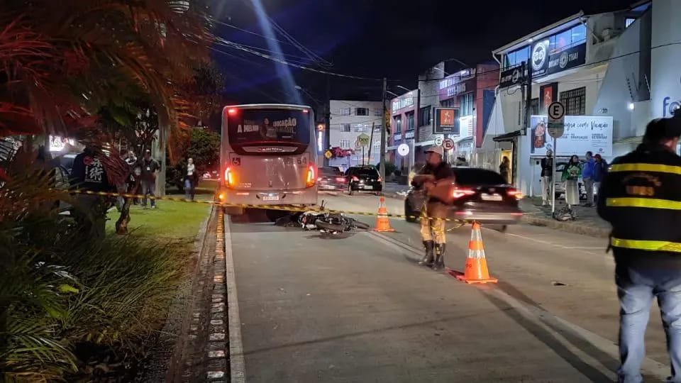 acidente-ônibus-moto-paraná