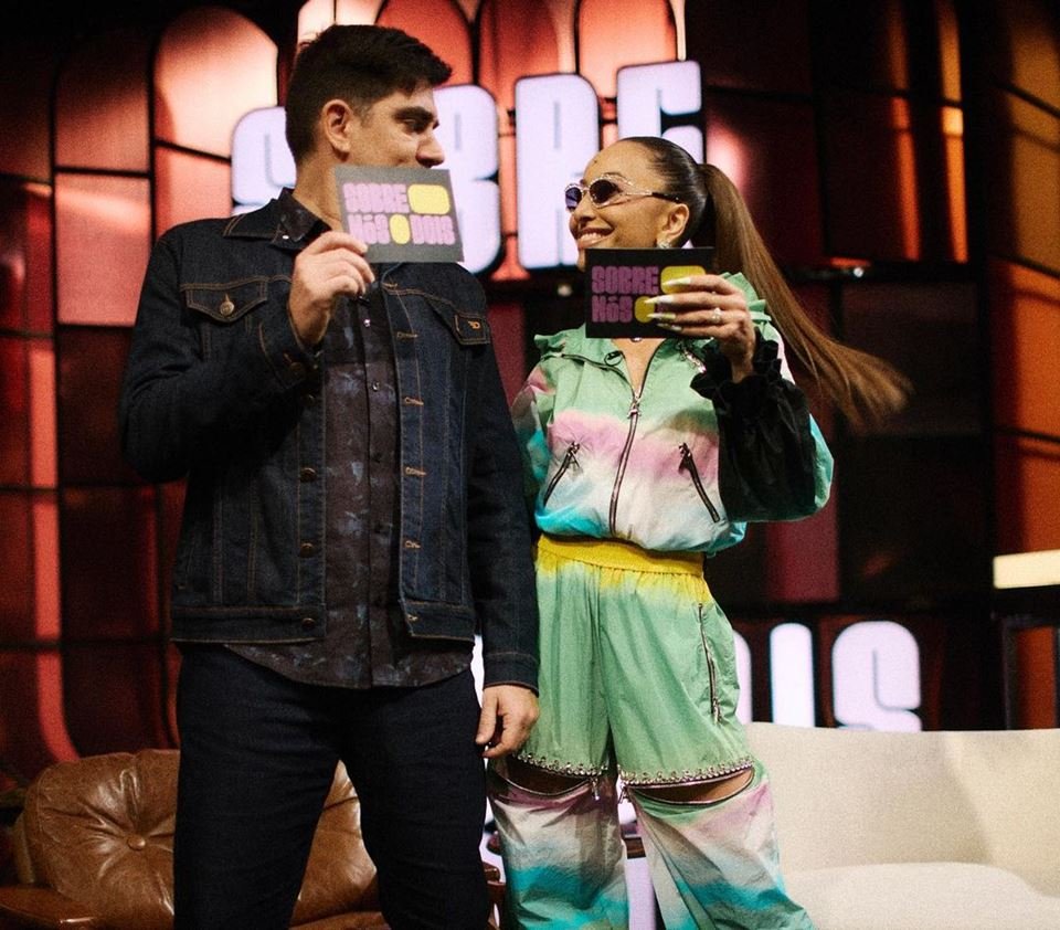 Sabrina Sato e Marcelo vão apresentar programa Sobre Nós Dois Metrópoles