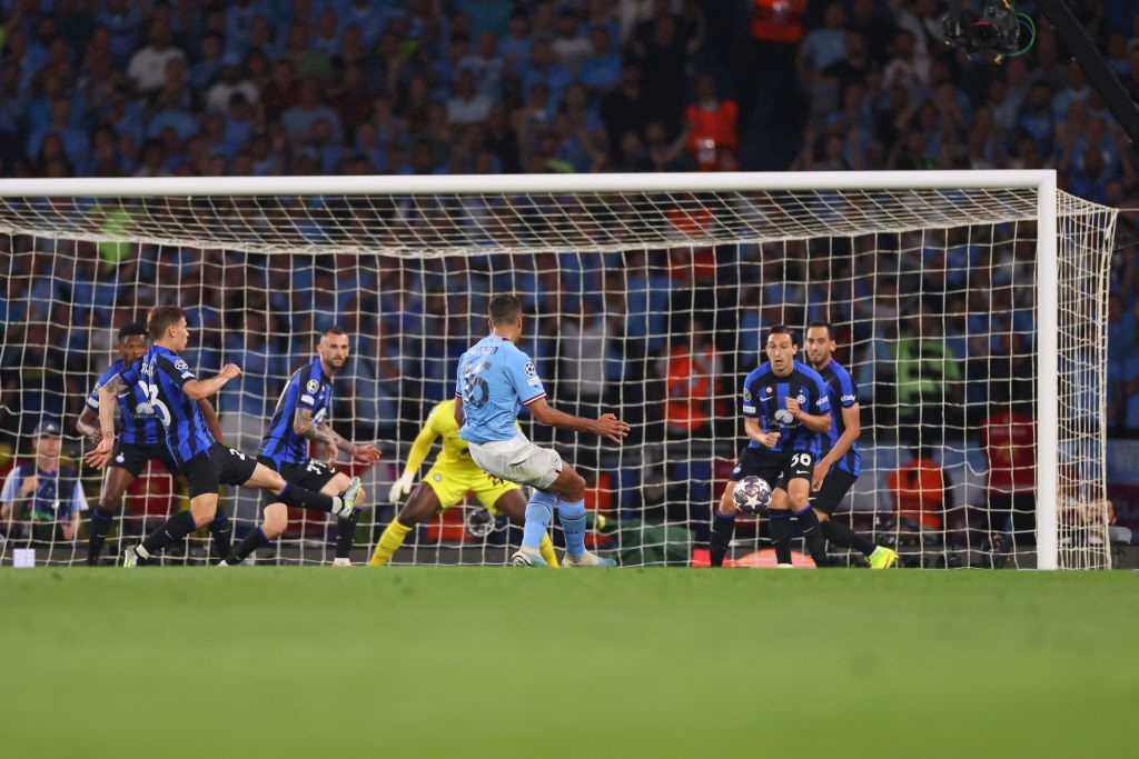 City bate Inter com gol de herói improvável e enfim leva a Champions