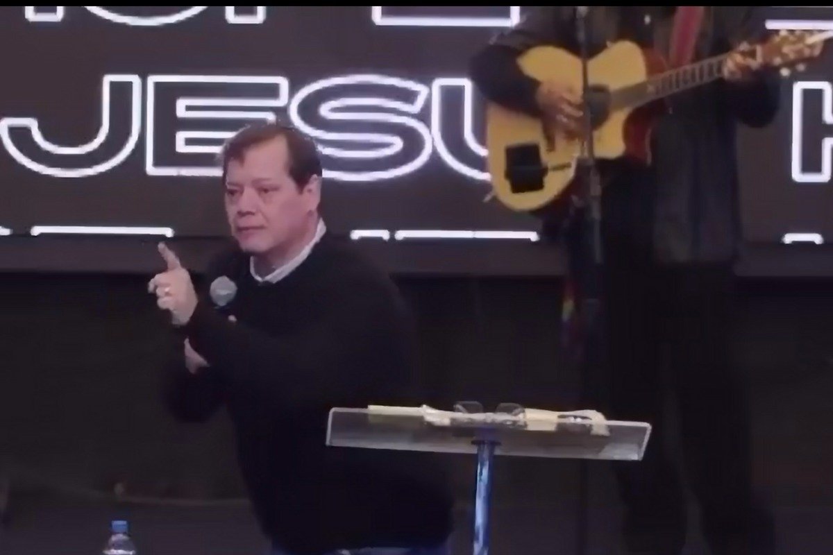 Pastor André Valadão rebate críticas à igreja no metaverso, Fé