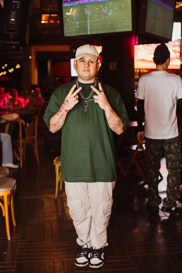 Off Shadow se inspira no espírito livre dos nômades em nova coleção ...