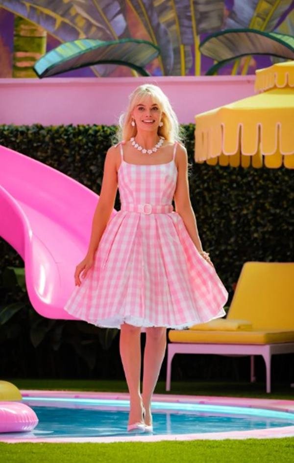 Moda Barbie ressurge com filme estrelado por Margot Robbie