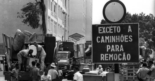 Imagem em preto e branco do filme Remoção - Metrópoles