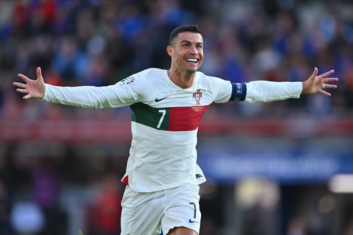 No jogo 200 por Portugal, CR7 decide aos 45 do 2º tempo; assista