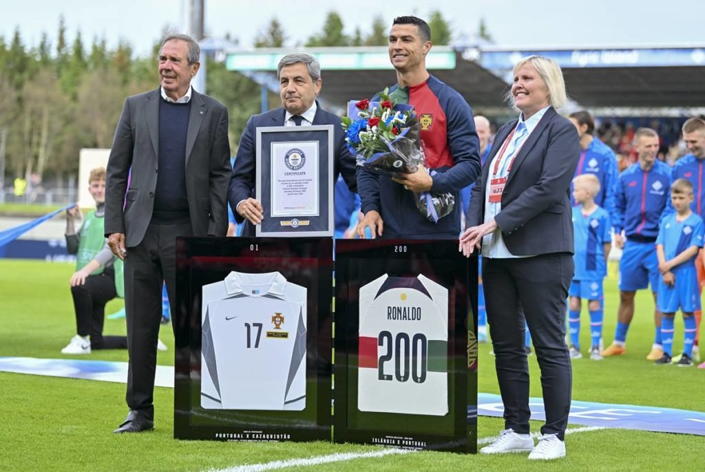 Cristiano Ronaldo alcança marca de 200 jogos com a camisa da seleção de  Portugal