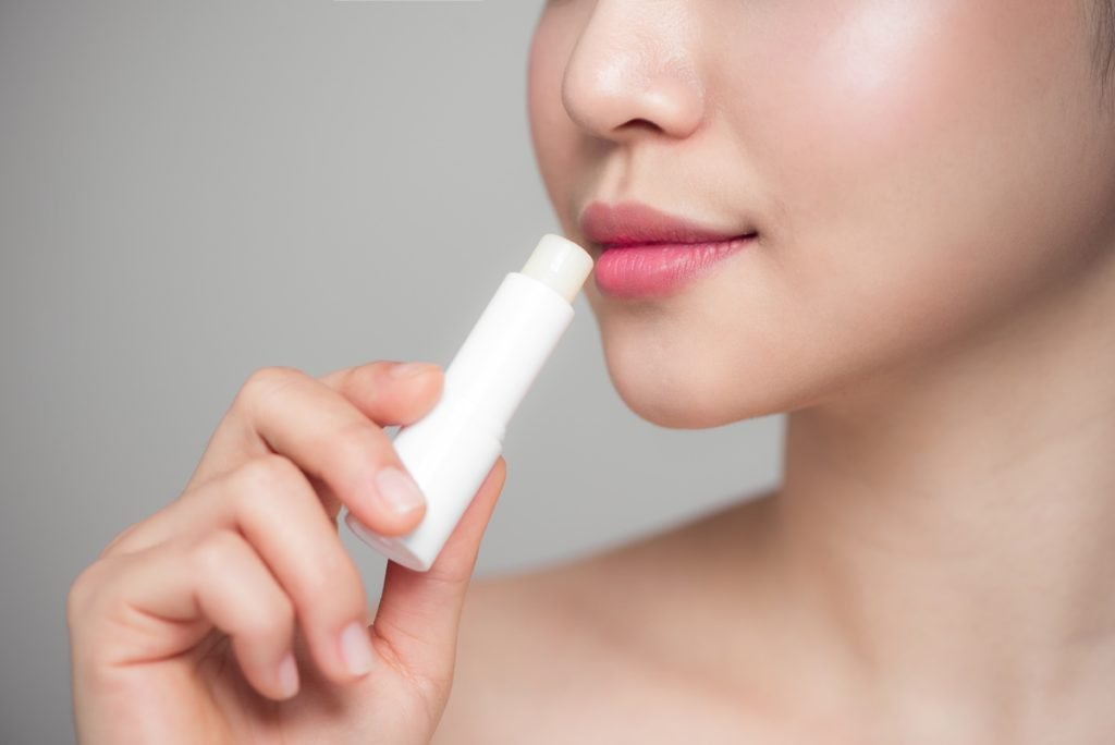 Dermatologistas elegem os melhores hidratantes labiais para a seca