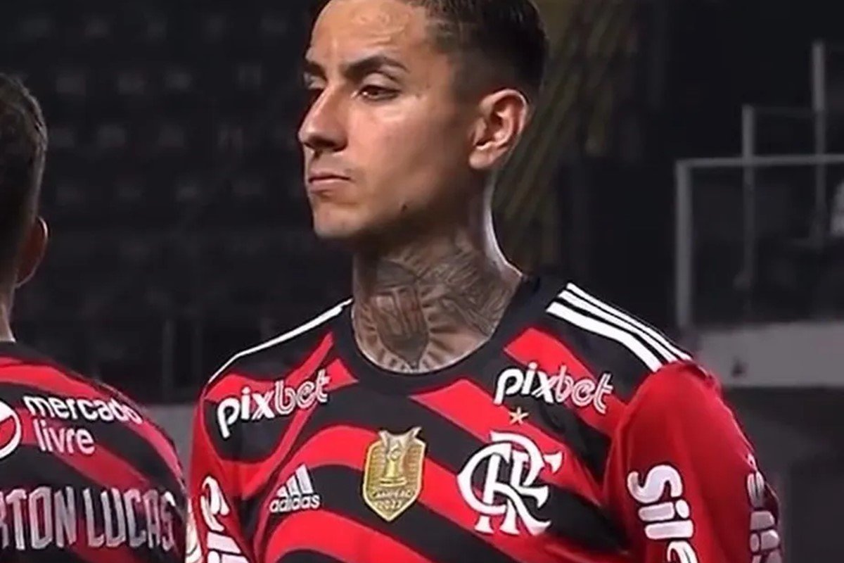 Gafe: Flamengo usa patch de campeão errado em partida contra o Santos ...