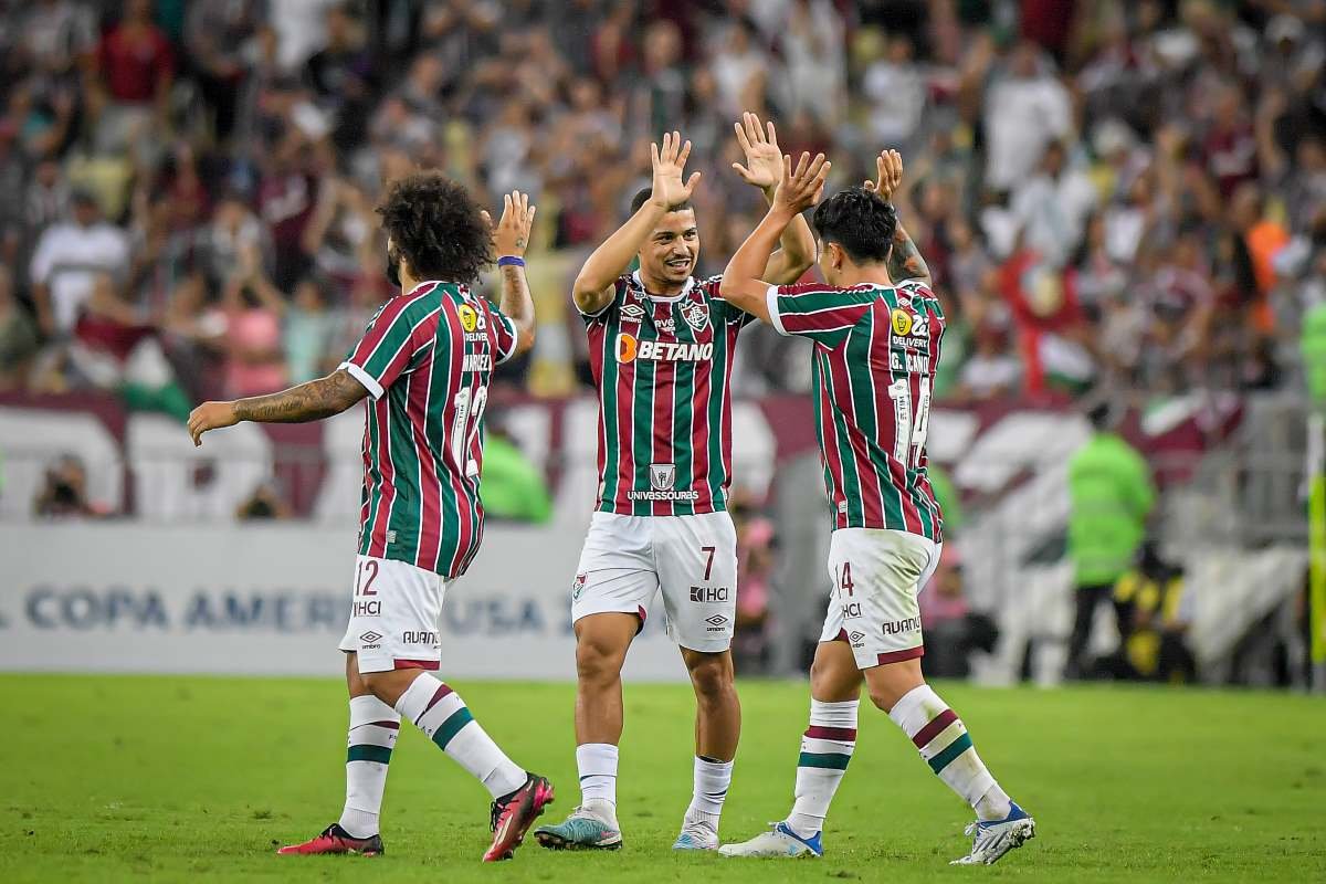 Fluminense empata no final e agora decide em casa na Libertadores