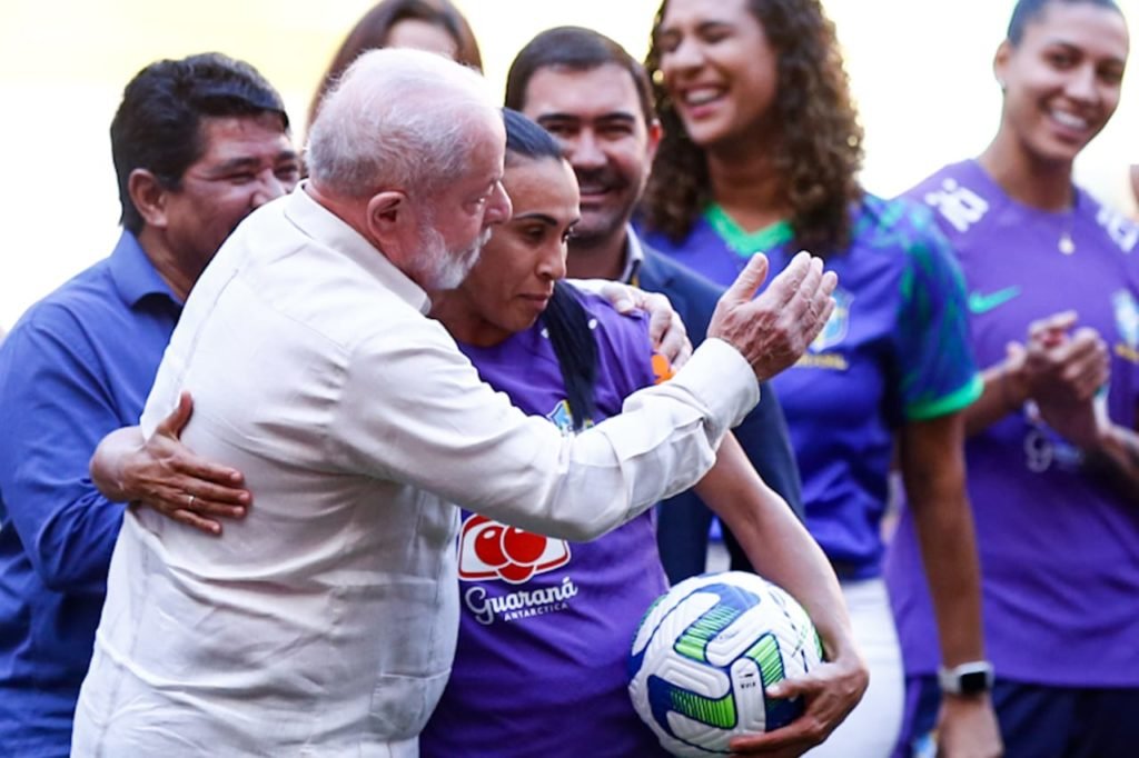 Lula decretou feriado nos jogos do Brasil na Copa do Mundo feminina? Veja  como funcionará o ponto facultativo anunciado pelo governo - Seu Dinheiro