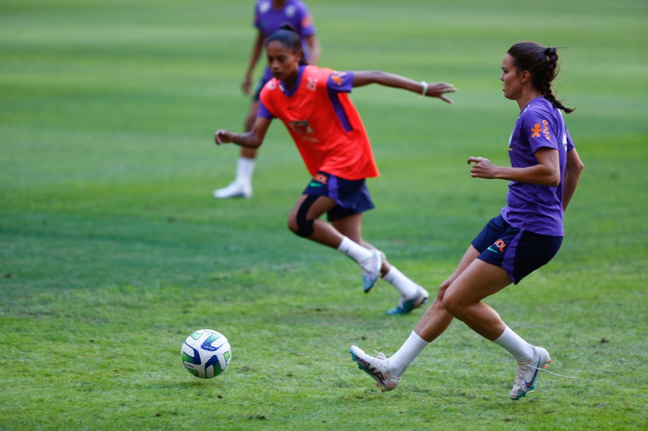 O DF por elas! Vá ao Mané Garrincha apoiar as meninas da Seleção no último  jogo antes da Copa do Mundo