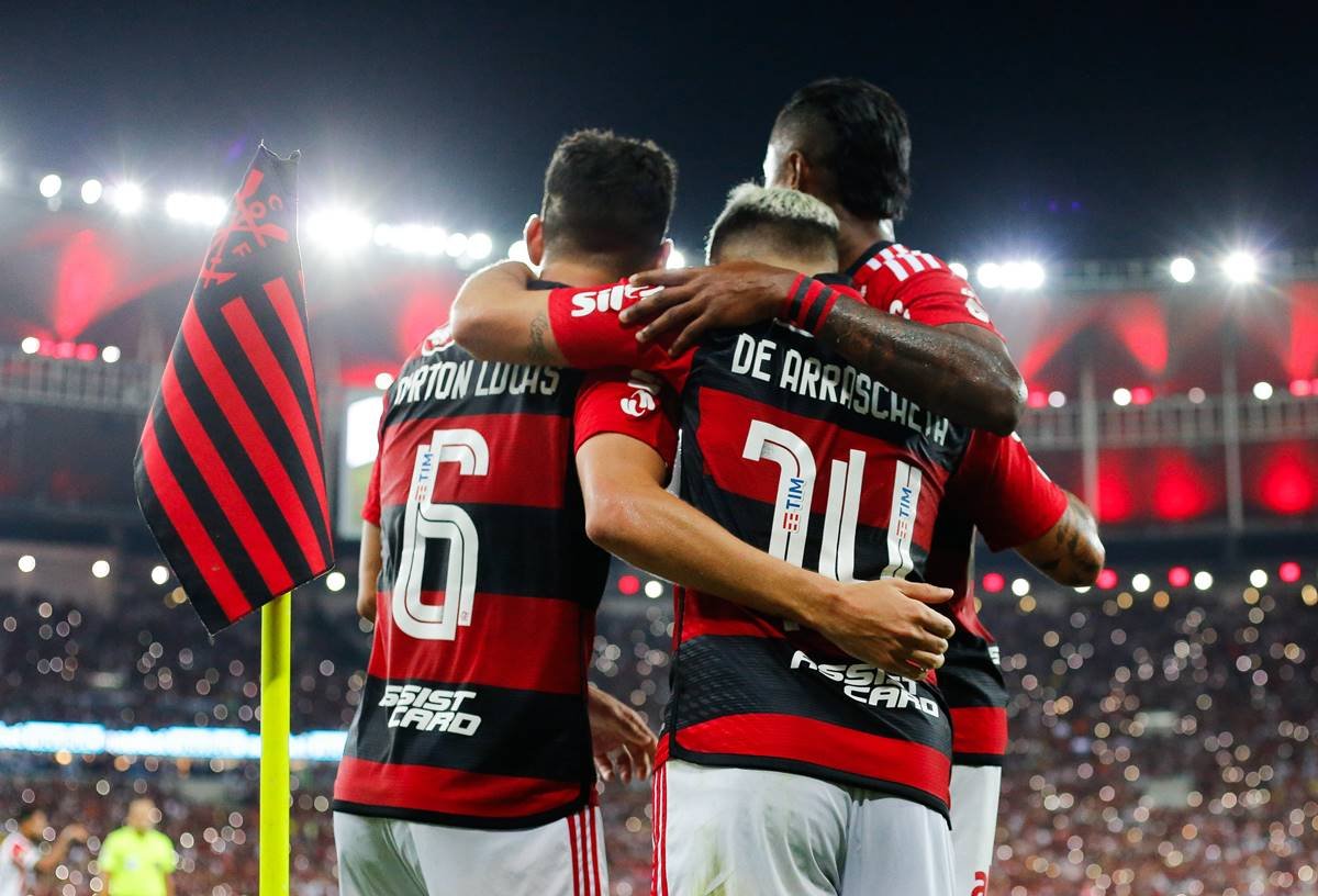 Flamengo vence Fortaleza por 2 a 0 em jogo pelo Campeonato