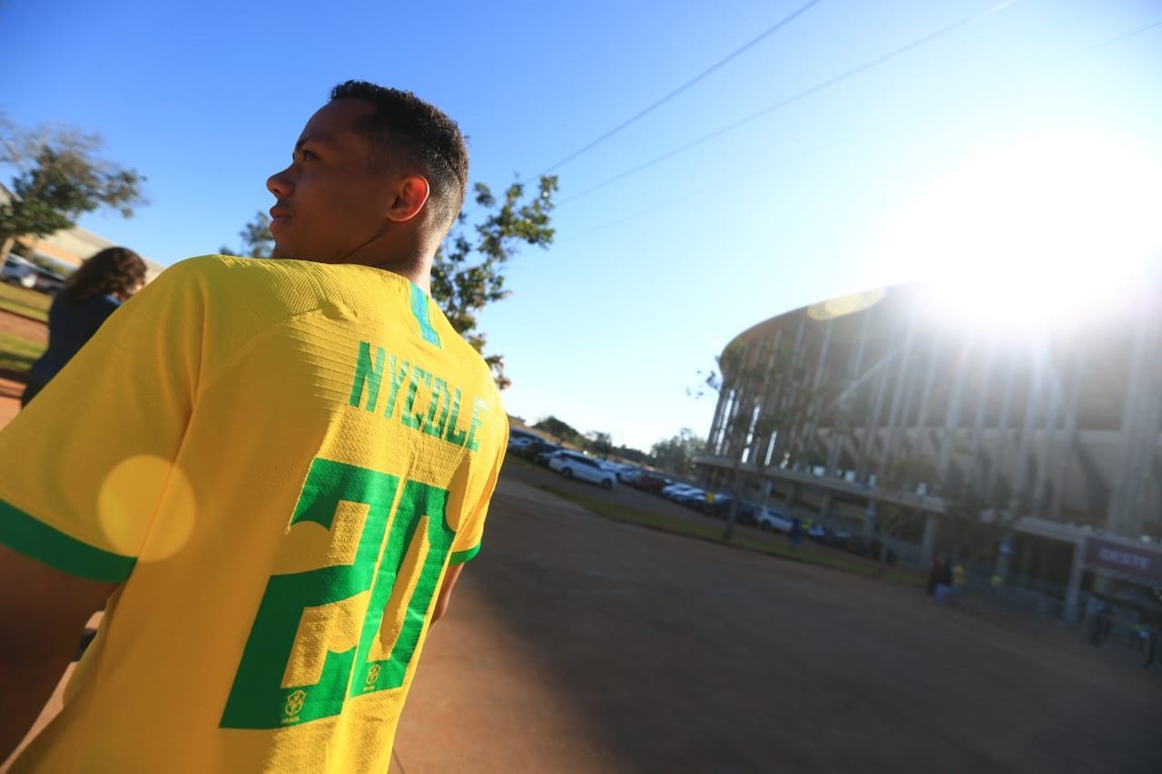 Saia Torcida Brasil Adulto Jogos Copa do Mundo Seleção Verde e Amarela  Desfile 7 de Setembro Festa das Nações - Fest Island - Saia Feminina -  Magazine Luiza