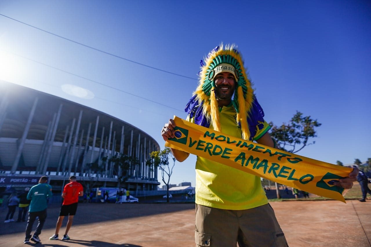 Saia Torcida Brasil Adulto Jogos Copa do Mundo Seleção Verde e Amarela  Desfile 7 de Setembro Festa das Nações - Fest Island - Saia Feminina -  Magazine Luiza