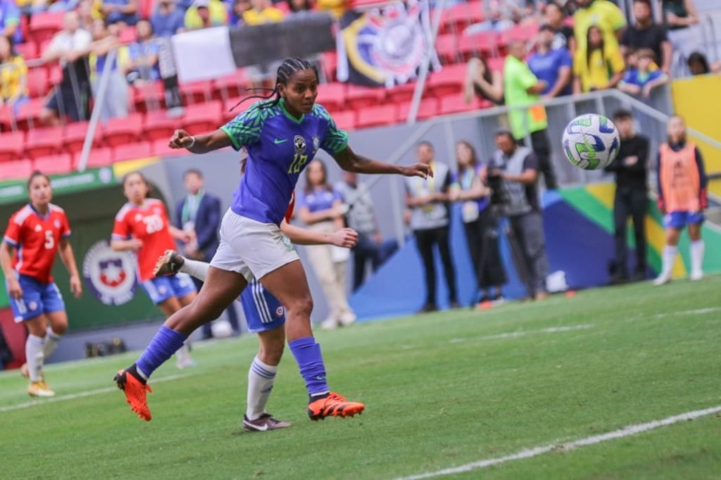 Seleção feminina goleia Chile em último jogo antes da Copa do Mundo - ISTOÉ  Independente