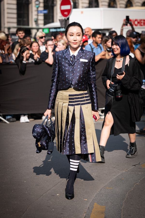 Chanel at Paris Fashion Week Fall 2020  Bolsas femininas, Bolsas  brilhantes, Bolsas