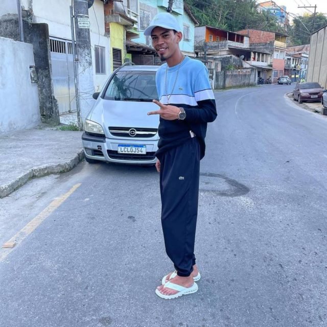 Foto colorida de MC PH Realidades - Metrópoles