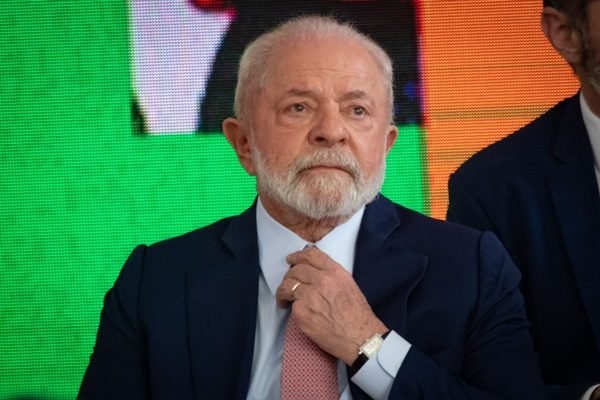 imagem colorida presidente lula sanciona Minha Casa minha vida - Metrópoles
