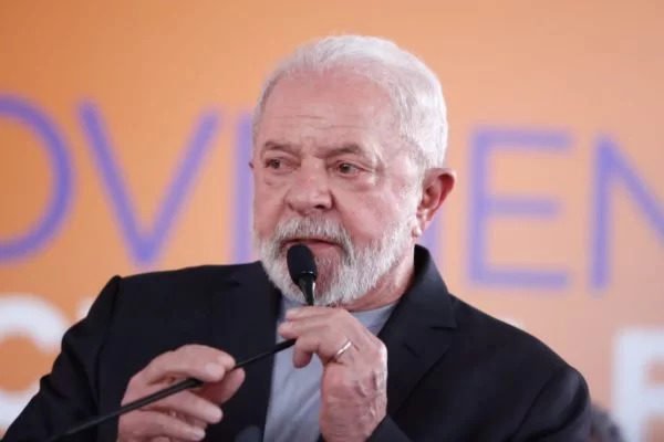 imagem colorida do presidente Luiz Inácio Lula da Silva