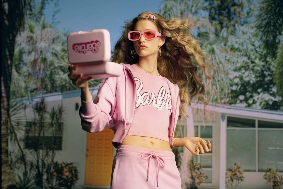 Com filme da Barbie, vendas de roupas e acessórios rosas aumentam