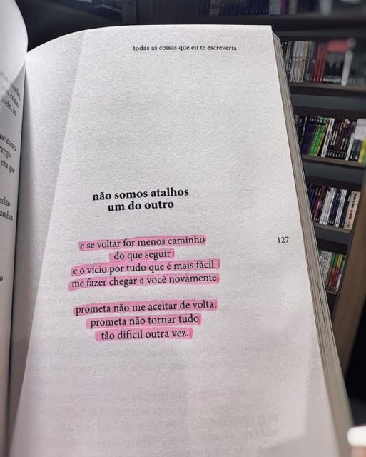 Texto/poema Não Somos Atalhos Um do Outro de Igor Pires, fundador da marca e da página Textos Crueis Demais para Serem Lidos Rapidamente