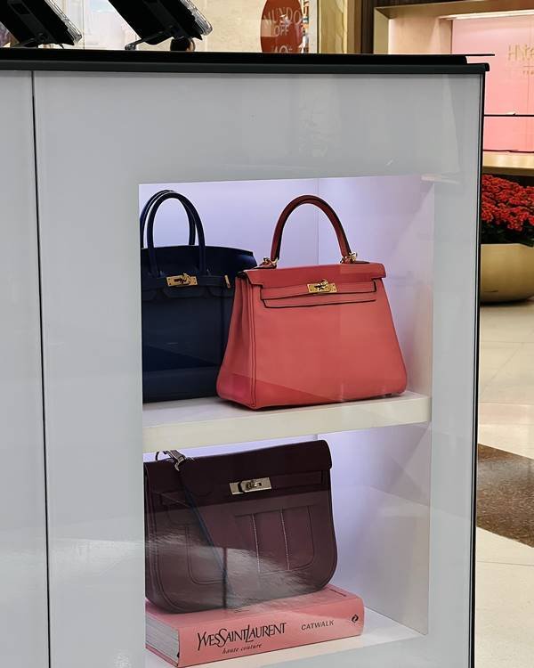 Os modelos de bolsa mais icônicos da Prada - Etiqueta Unica