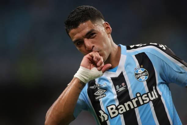 Suárez marca 1º gol no Brasileirão, mas Grêmio deixa Red Bull