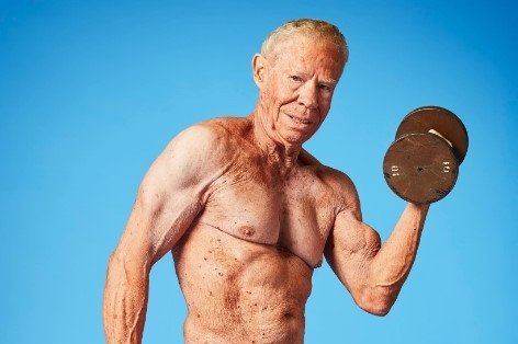 Aos 70 anos, esta é a instrutora fitness mais velha do mundo