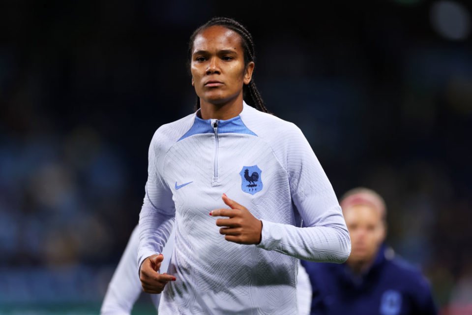 Estrela da França, Wendie Renard acusou ex-técnica de assédio moral e já  foi indicada ao Bola de Ouro