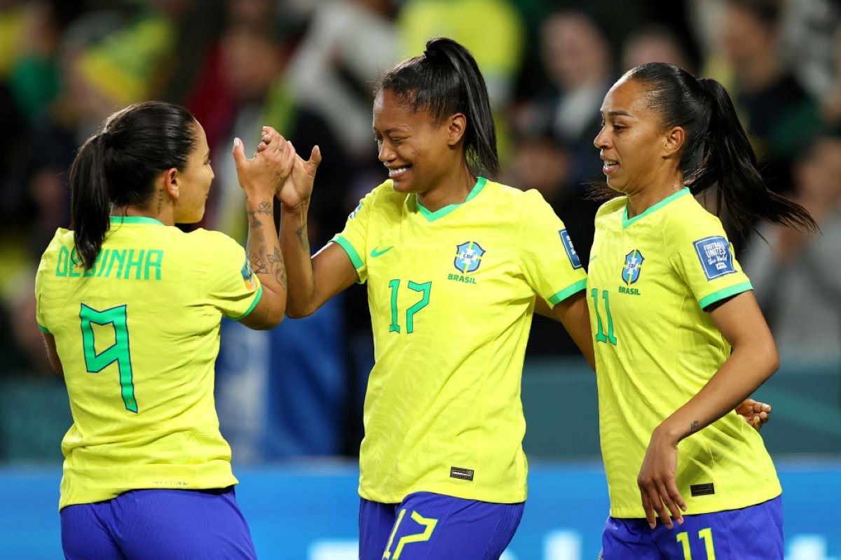 Brasil sobe para o 8º lugar no ranking feminino da Fifa