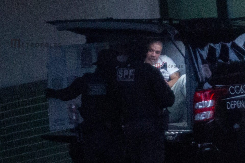 ex-bombeiro chega a Brasília e ficará na Penitenciária Federal - Metrópoles