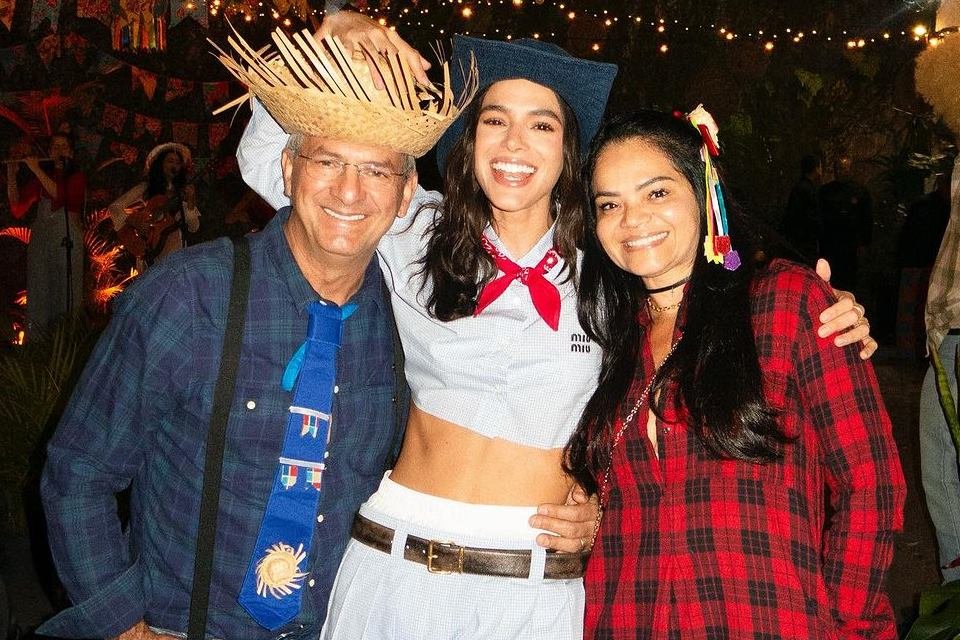 Bruna Marquezine sobre conflitos com a mãe empresária: “A gente se ...
