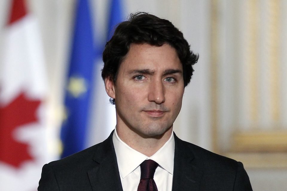 Saiba quem é Justin Trudeau, político canadense bonitão que se separou