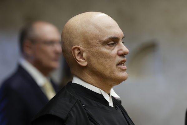 Alexandre de Moraes durante posse de Cristiano Zanin - Metrópoles