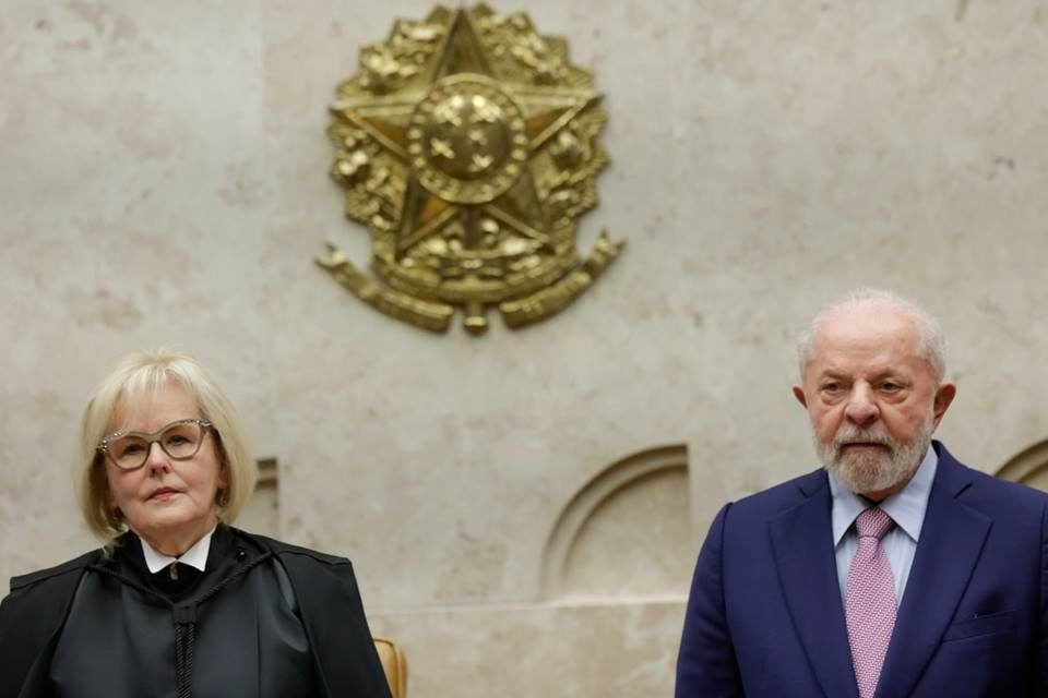 Imagem mostra a presidente do STF, Rosa Weber, ao lado do presidente Luiz Inácio Lula da Silva - Metrópoles