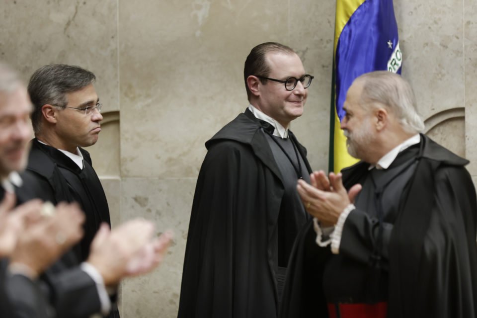Cristiano Zanin toma posse ao cargo de ministro do Supremo Tribunal Federal STF