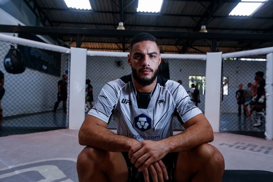 Invicto, brasiliense Gabriel Bonfim almeja voos mais altos no UFC