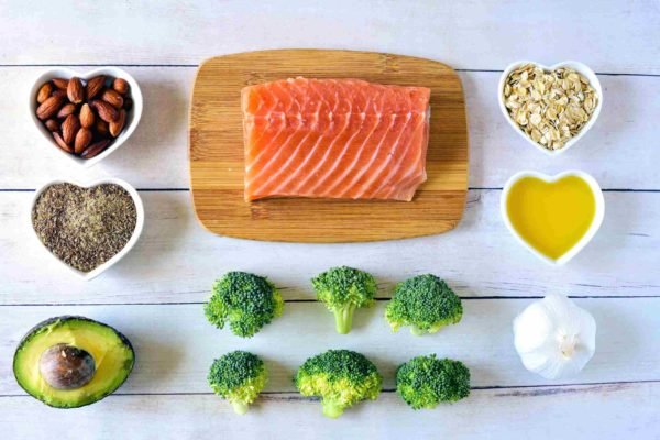 Nutricionista recomenda lista de alimentos que reduzem o colesterol
