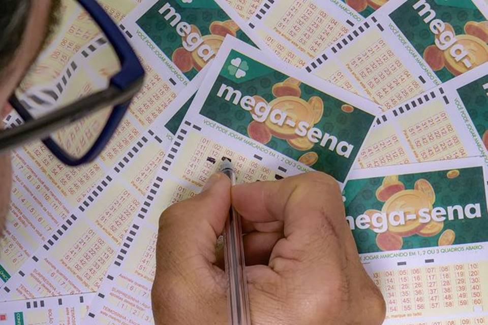 Mega-sena on-line e outras loterias: saiba como apostar pela