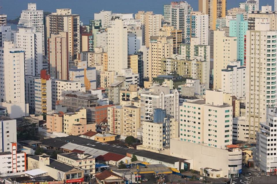 Balneário Camboriú tem alta de 20% no preço médio de venda de imóveis do  país