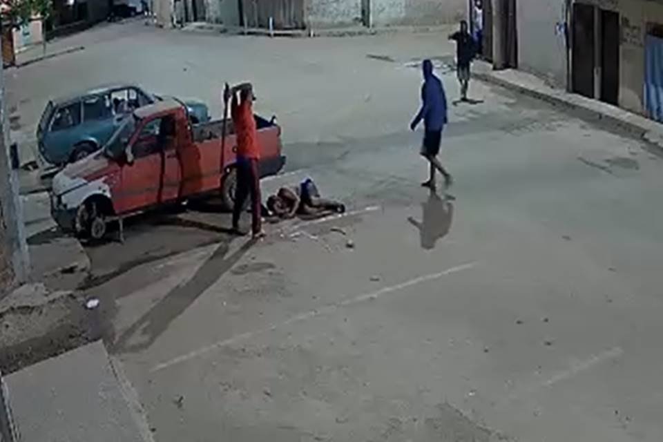 Vídeo Suspeito De Espancar Homem Em Situação De Rua Até A Morte é