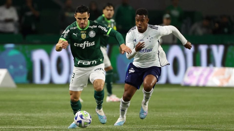 Raphael Veiga, do Palmeiras, contra o Cruzeiro - Metrópoles