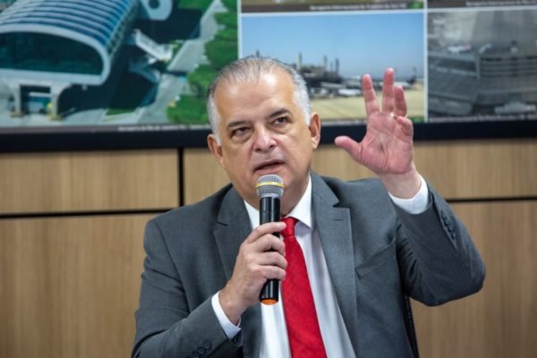 O ministro Márcio França, titular da pasta de Portos e Aeroportos, durante audiência em maio de 2023