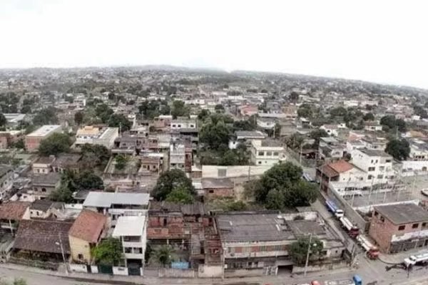 Fotografia colorida,vista aérea de comunidade São Gonçaloade