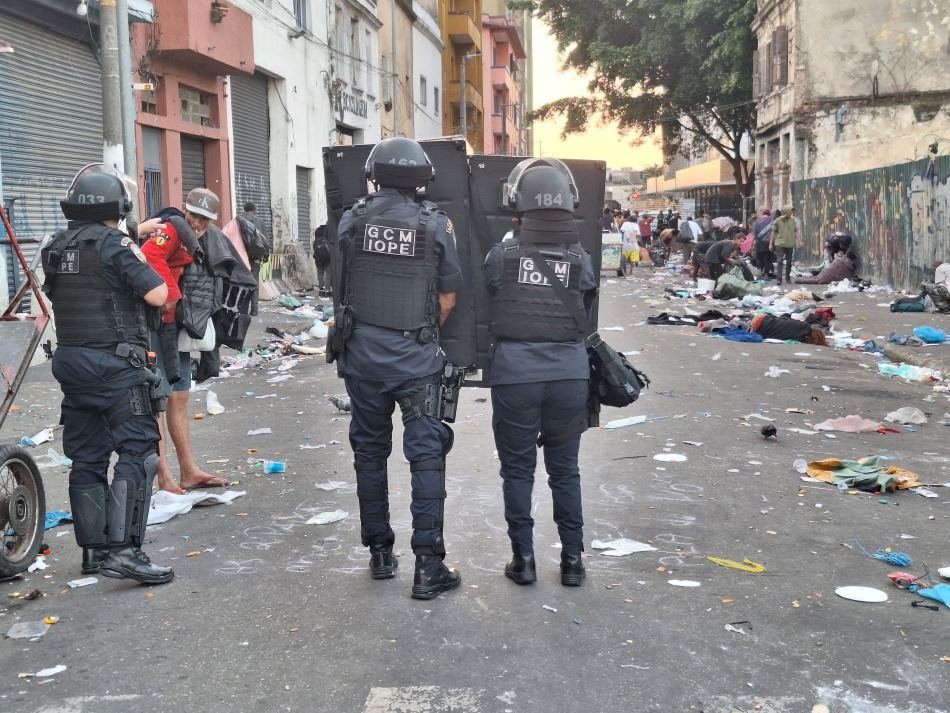 Cracolândia: fluxo de usuários vira vizinho da Estação da Luz em