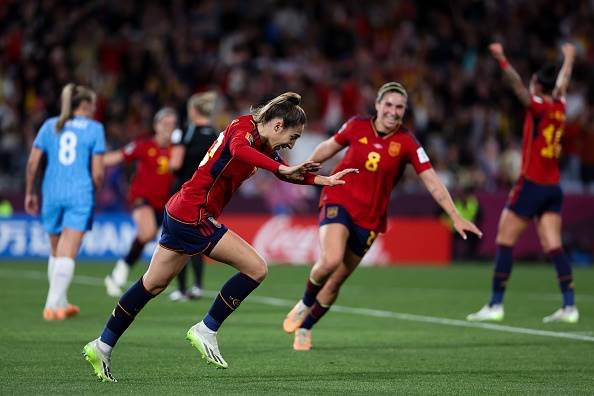 Espanha vence a Inglaterra por 1 x 0 e é campeã do mundo de futebol  feminino – Tribuna Norte Leste