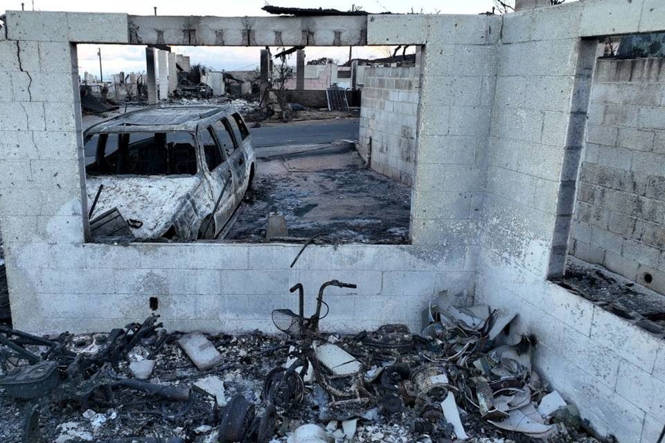 Imagem colorida mostra Cenas de incêndios no Havaí: autoridades procuram pessoas desaparecidas - Metrópoles