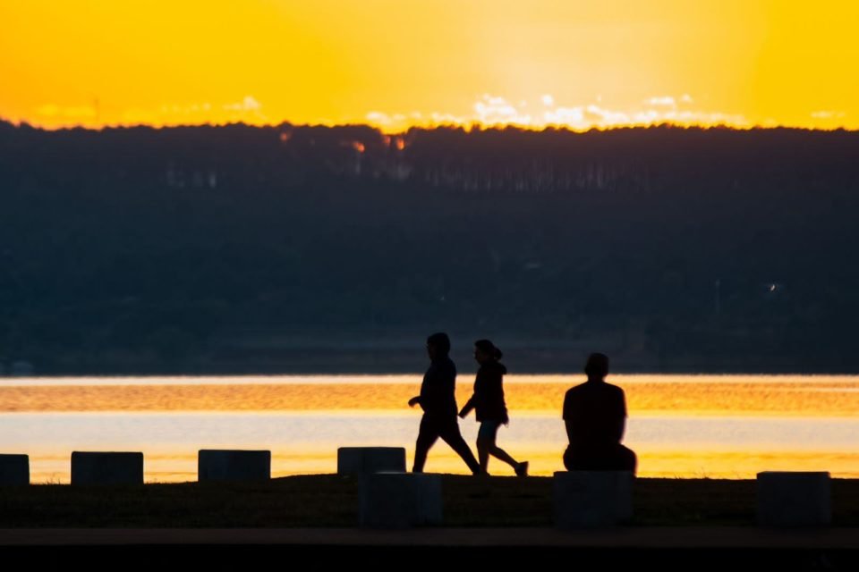 Caiu a temperatura aí pra vocês também? De 39º a tarde, caiu para