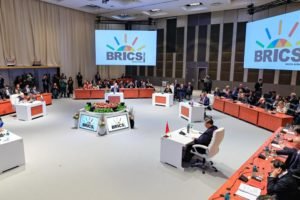 No Brics, Lula cita guerra na Ucrânia e pede “pronto cessar-fogo”