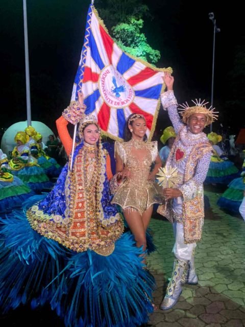 Wenny Isa posa com seu look de Carnaval - Metrópoles